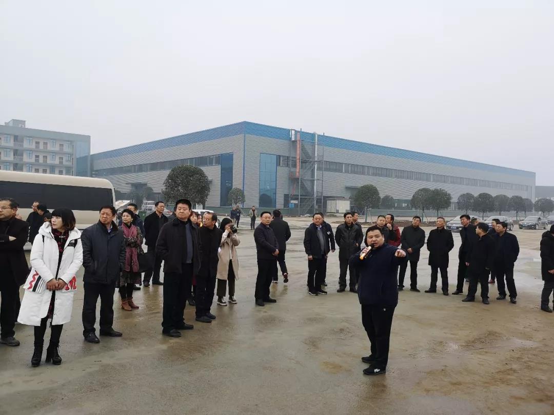 隨州市委、市人大代表團(tuán)蒞臨程力集團(tuán)商用車產(chǎn)業(yè)園視察