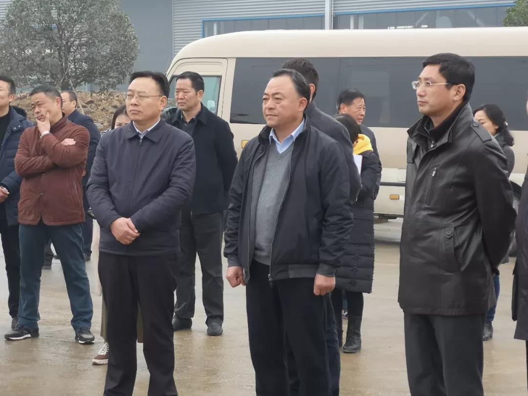 隨州市委、市人大代表團(tuán)蒞臨程力集團(tuán)商用車產(chǎn)業(yè)園視察