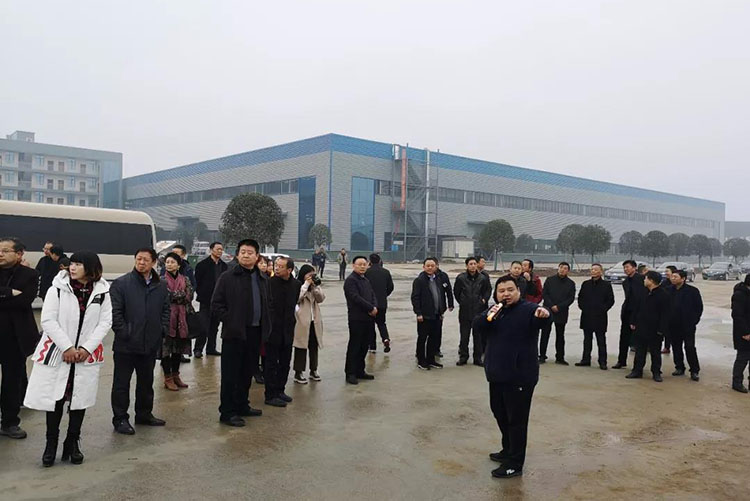 隨州市委、市人大代表團(tuán)蒞臨程力集團(tuán)商用車產(chǎn)業(yè)園視察